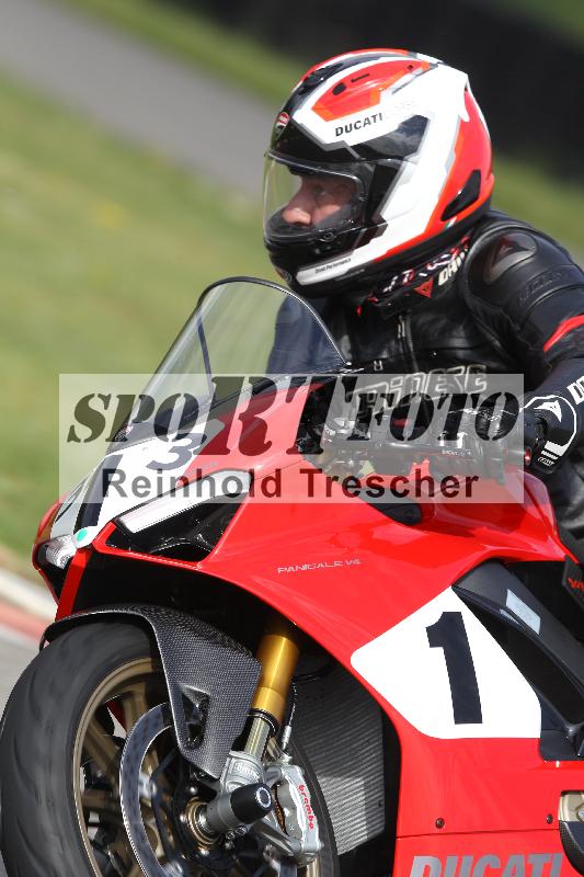 Archiv-2025/10 23.04.2025 Cornu Master School ADR/gruen-vert/313